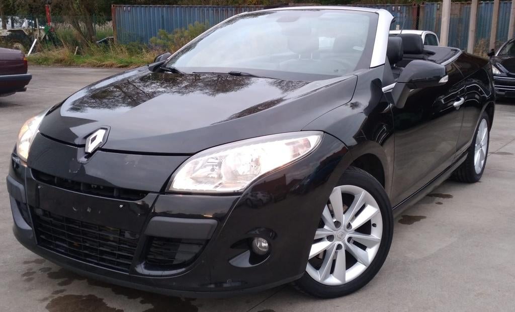 Renault Megane Mégane CC 1.9 dCi Dynamique FAP, Auto's, Renault, Voorwielaandrijving, Zwart, 4 cilinders, Zwart