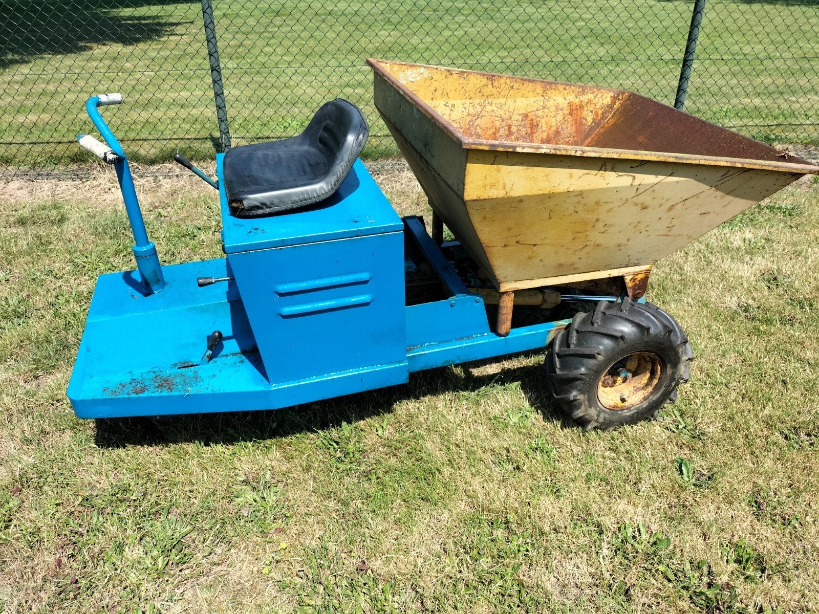 Dumper trike kieper tractor met kiepbak driewieler, Zakelijke goederen, Ophalen