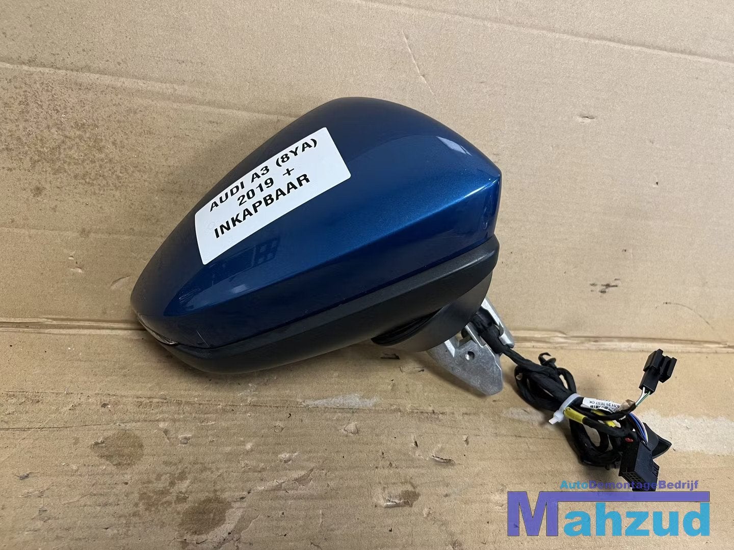 Audi A3 Sportback (8YA) Blauw rechts spiegel buitenspiegel 2, Gebruikt, AUDI AG, Auto-Union-Strasse 1
85045  Ingolstadt, DE, Audi