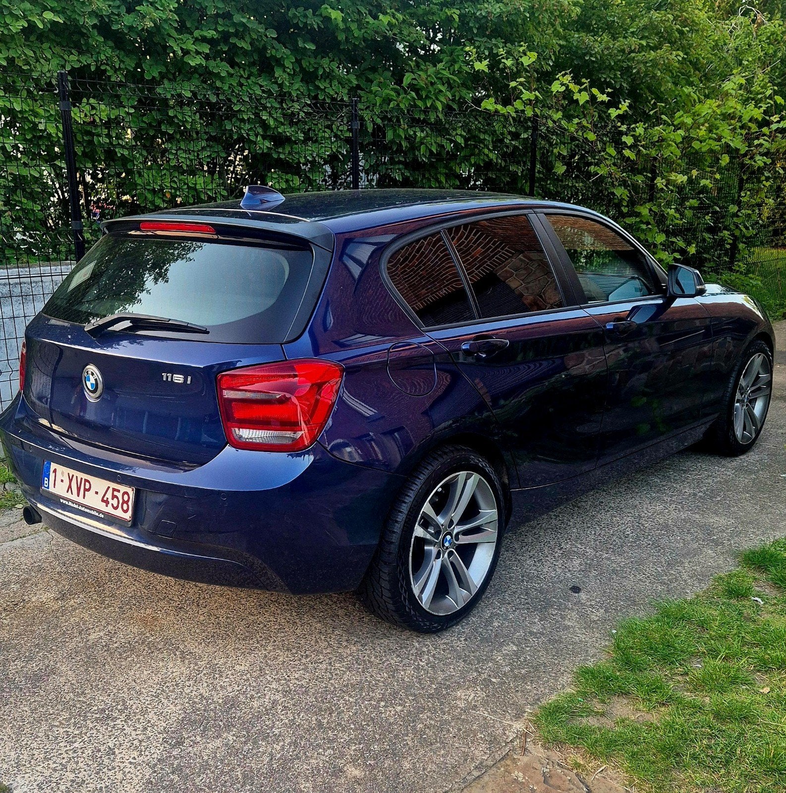 BMW 116i Automaat Benzine – Comfortabel, Zuinig en Sportief, Auto's, BMW, Automaat, Euro 5, 1 Reeks, Particulier