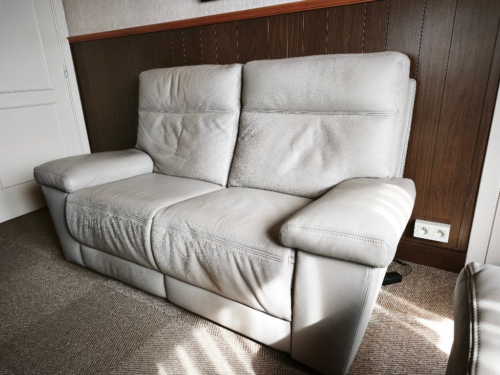 Beige lederen salon 2 zetels / 1 elektrisch, Ophalen, Gebruikt, Overige maten, 150 tot 200 cm