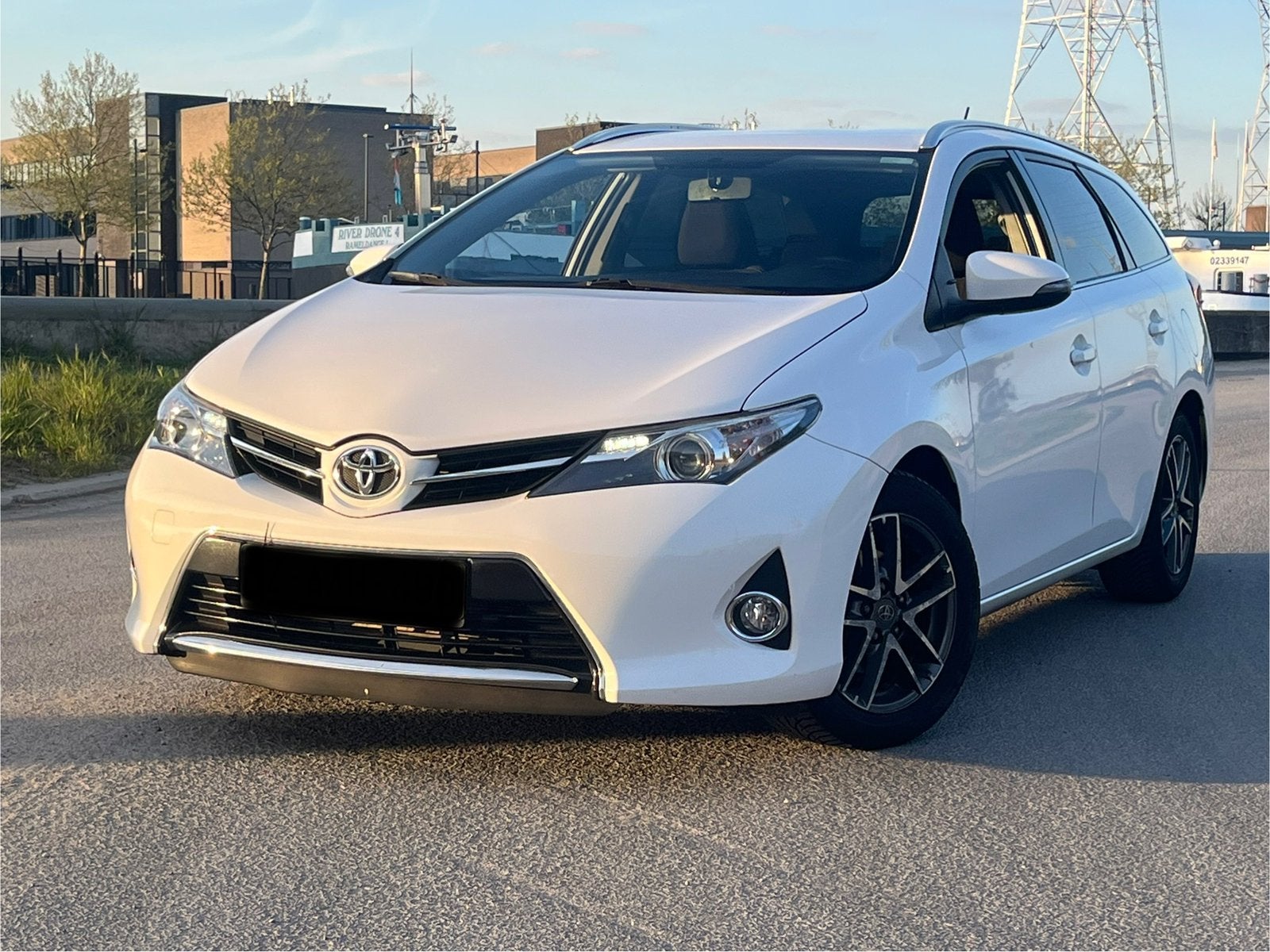 Toyota Auris 1.6 Benzine //Camera Navi Trekhaak//, Auto's, Toyota, Bedrijf, Te koop, Auris, ABS, Airbags, Airconditioning, Alarm