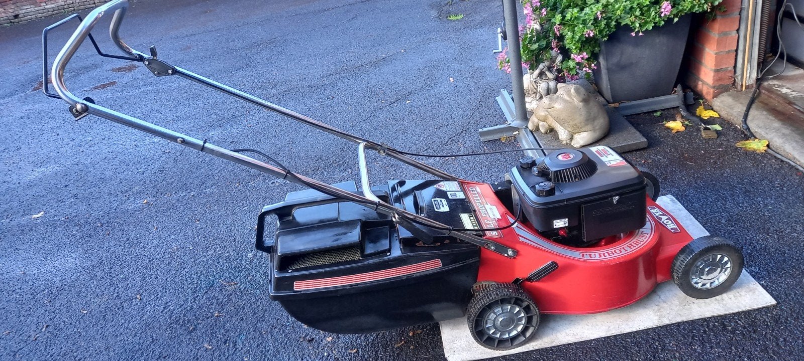 ROVER 5,5PK ZELFTREKKER BENZINE GRASMAAIER, Enlèvement