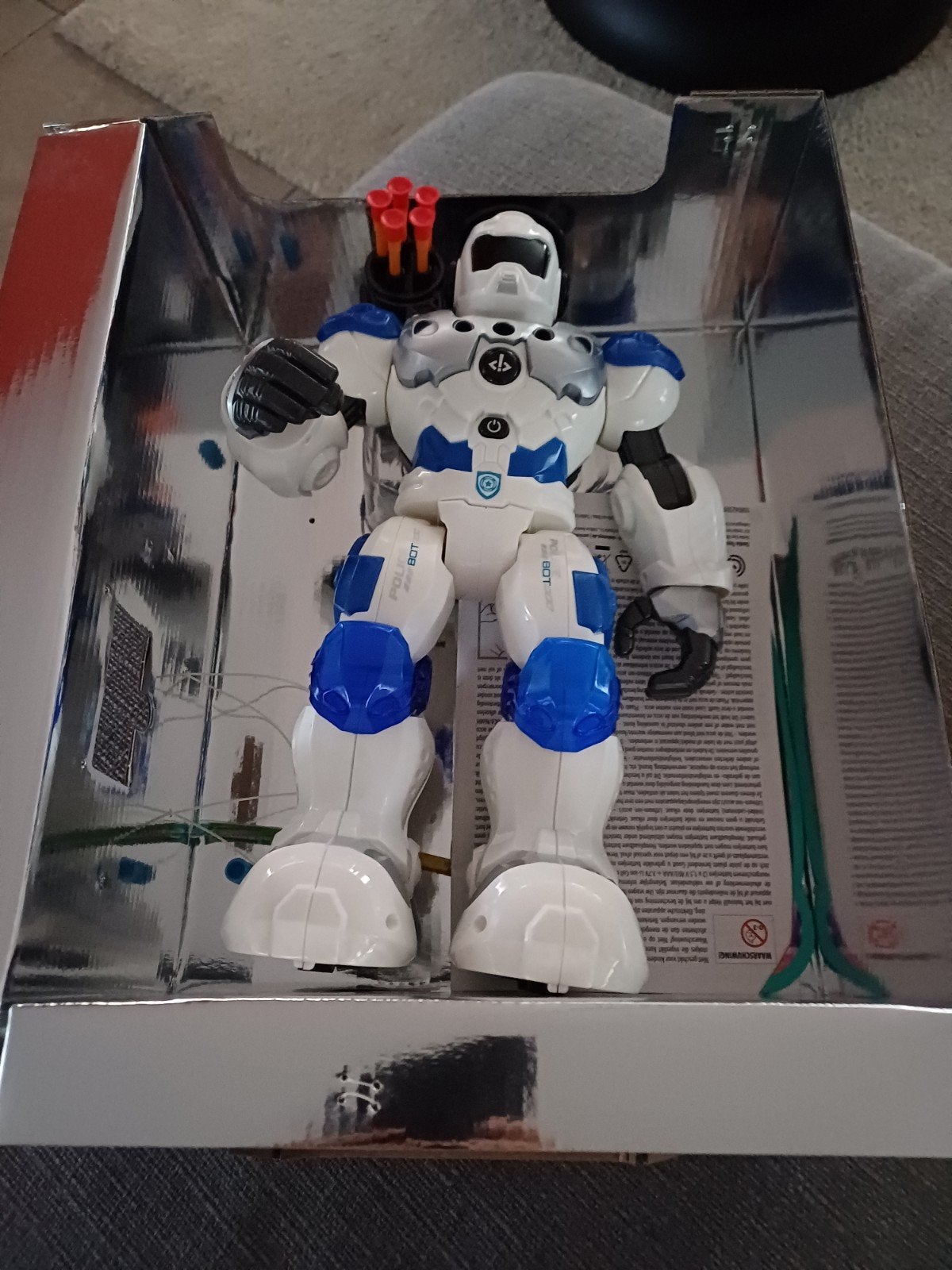 Speelgoed politie robot, Enlèvement