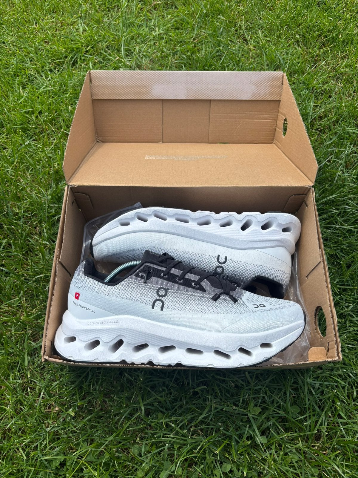 On Cloudtilt - Noir/Blanc - Taille 40, Vêtements | Hommes, Chaussures, Neuf, Enlèvement ou Envoi, Baskets, Noir