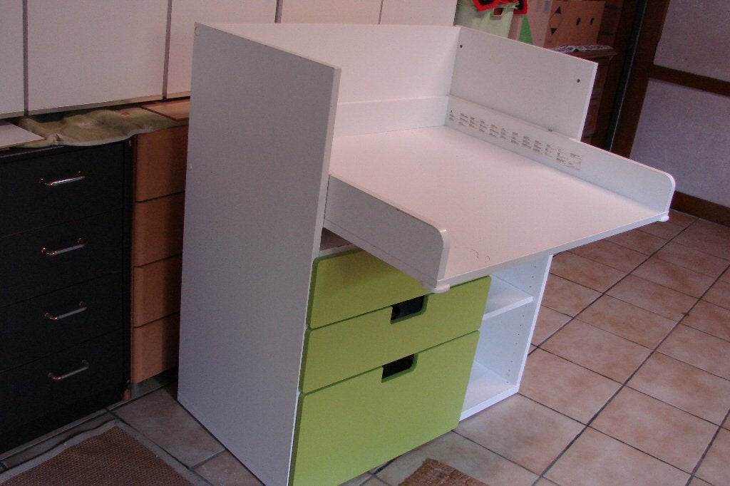 baby verzorgings tafel -kast en verzorgingskussen, Ophalen, Gebruikt, Kast, Opstaande rand