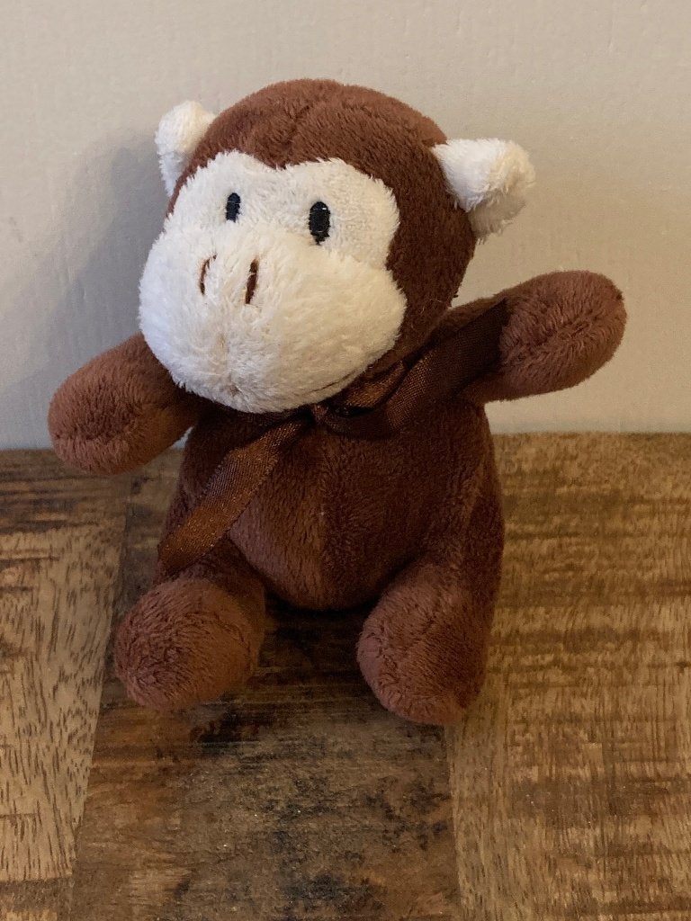 Knuffel aapje - 10 cm, Enfants & Bébés, Jouets | Peluches, Brun, Utilisé, Petit (moins de 20 cm), Enlèvement ou Envoi