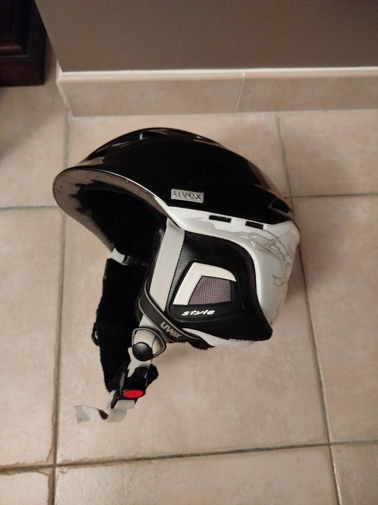 Skihelm voor dames, Sport en Fitness, Gebruikt, Overige typen, Ski, Ophalen