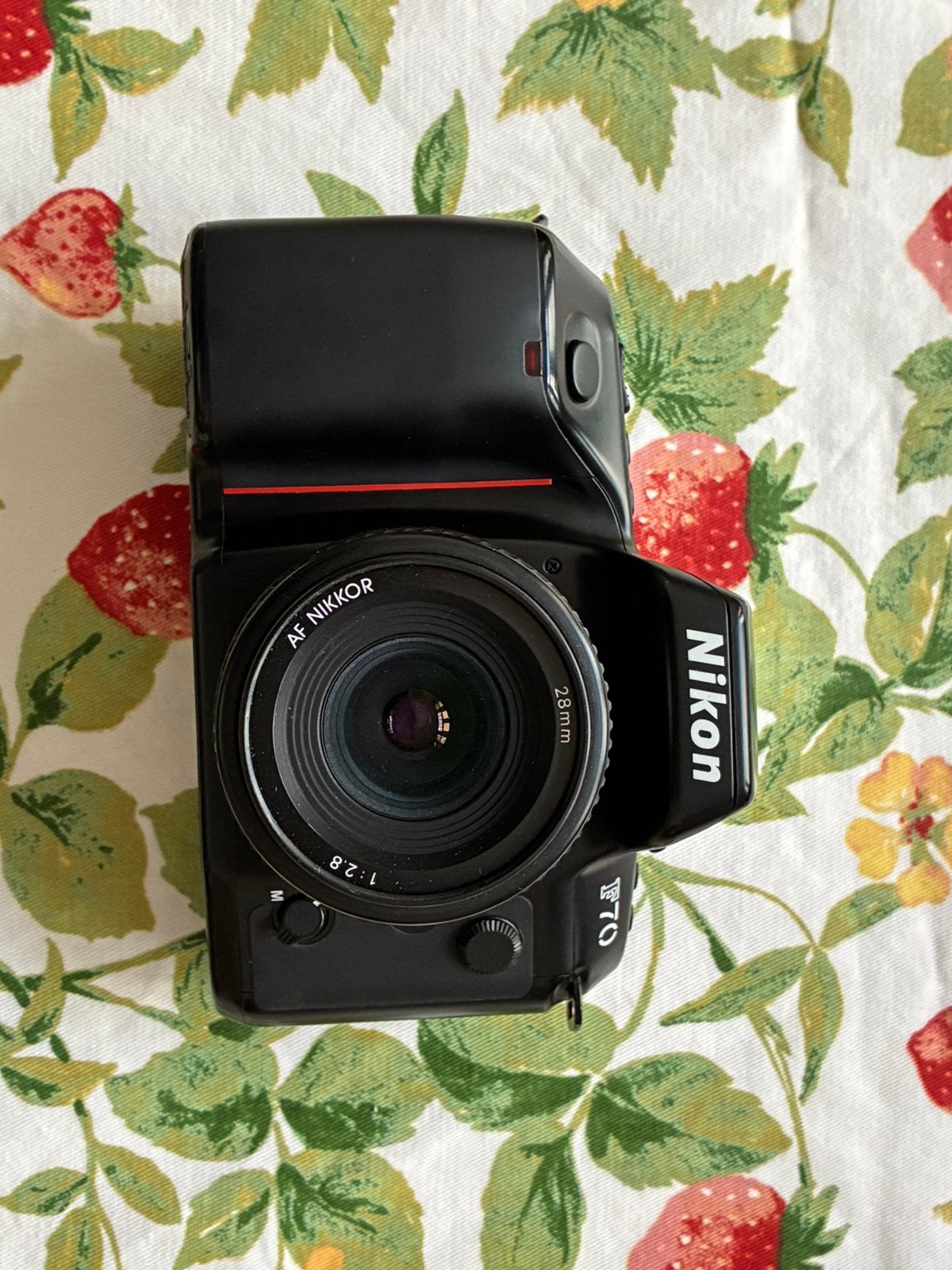 Nikon F70 met 28mm 2.8 AF, Ophalen, Gebruikt, Nikon