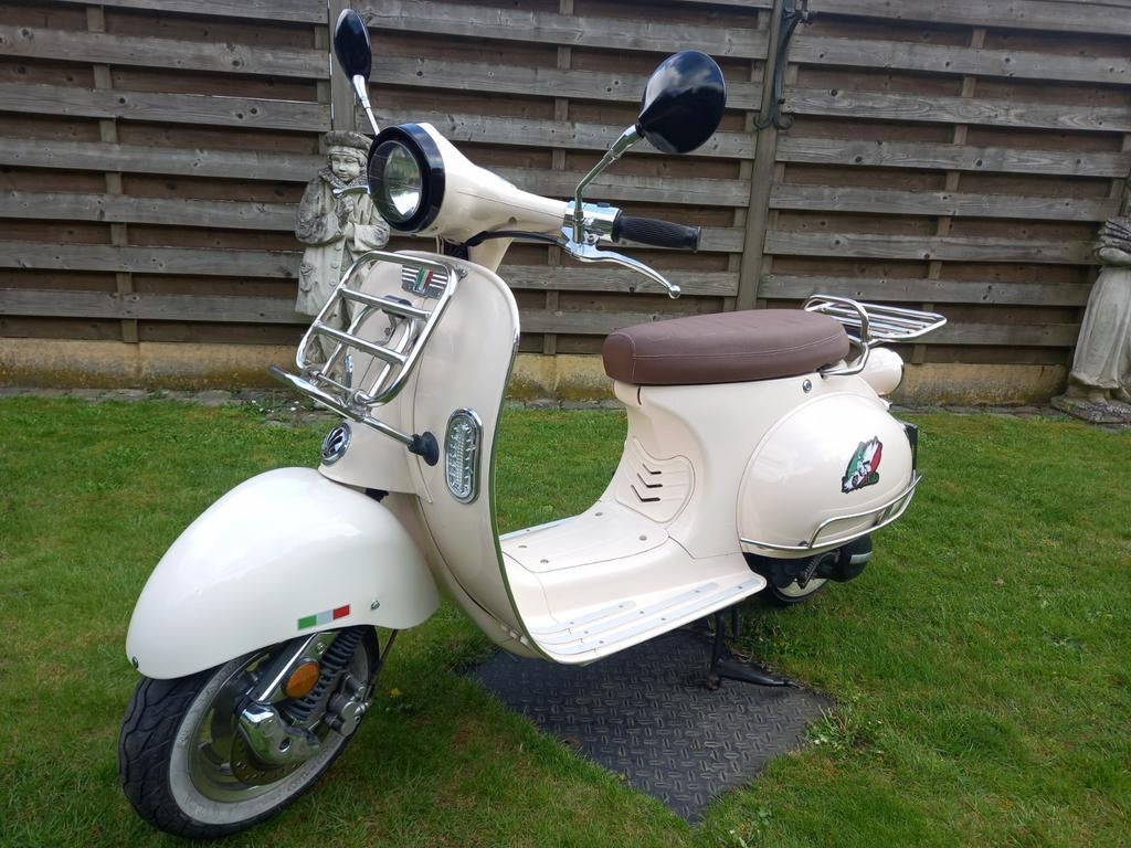 Retroscooter 125cc, Ophalen of Verzenden