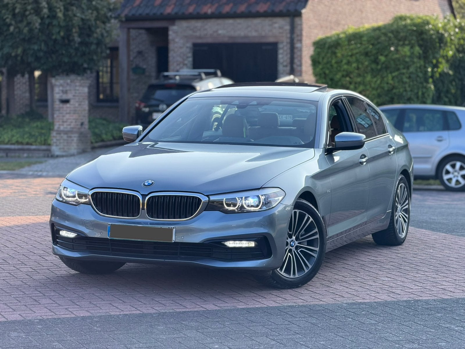 206.000km BMW 530 d Sport Line ! Bj2018* 265ch! Euro6c, Autos, Cuir, Argent ou Gris, Euro 6, Entreprise
