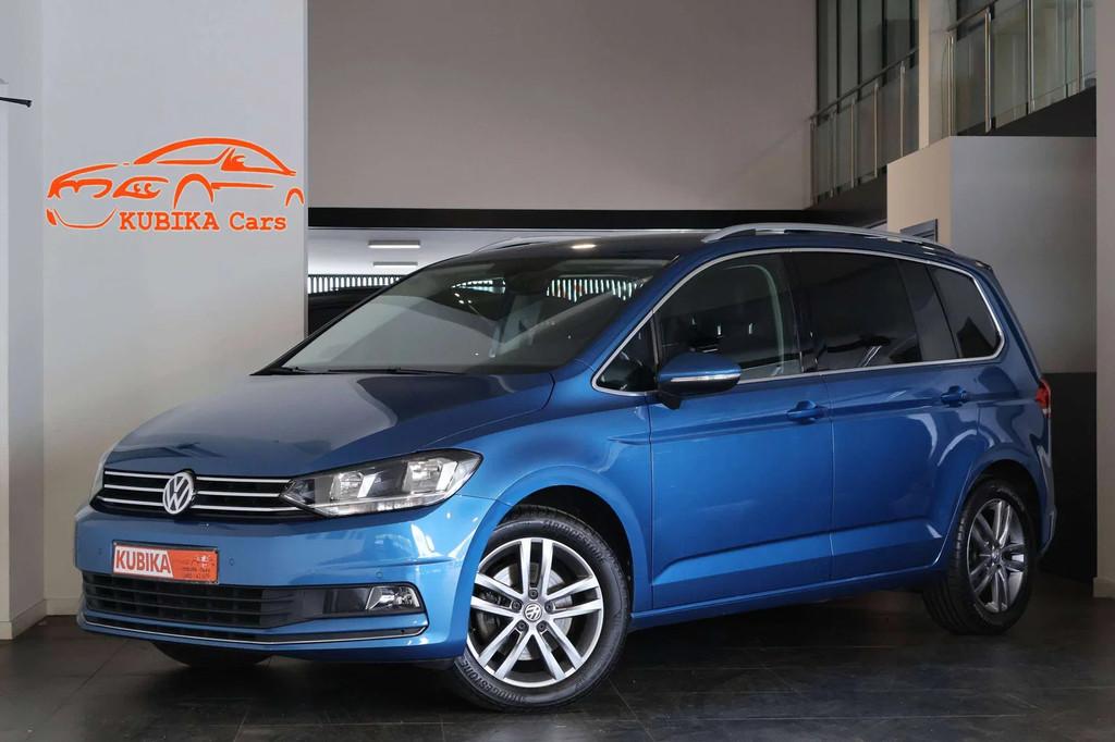 Volkswagen Touran Touran 1.5 TSI ACT Highline OPF DSG ACC Tr, Auto's, Automaat, 4 cilinders, Blauw, Leder