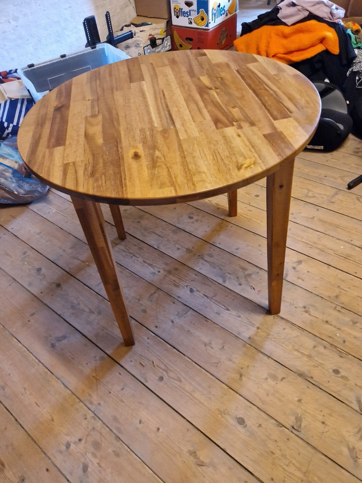 IKEA tafeltje te koop, Huis en Inrichting, Tafels | Eettafels, Ophalen