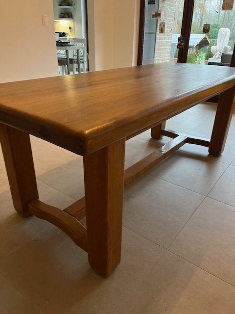 Eiken tafel, Enlèvement