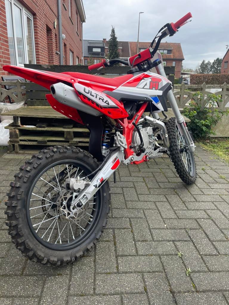 Apolo thunder 150, Fietsen en Brommers, Ophalen