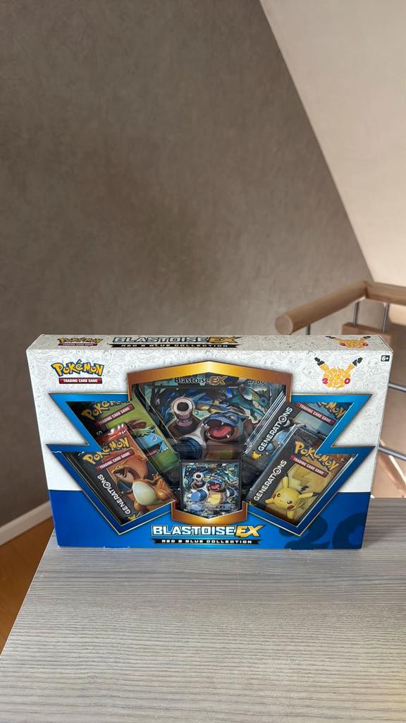 Blastoise ex generations box, Ophalen, Zo goed als nieuw
