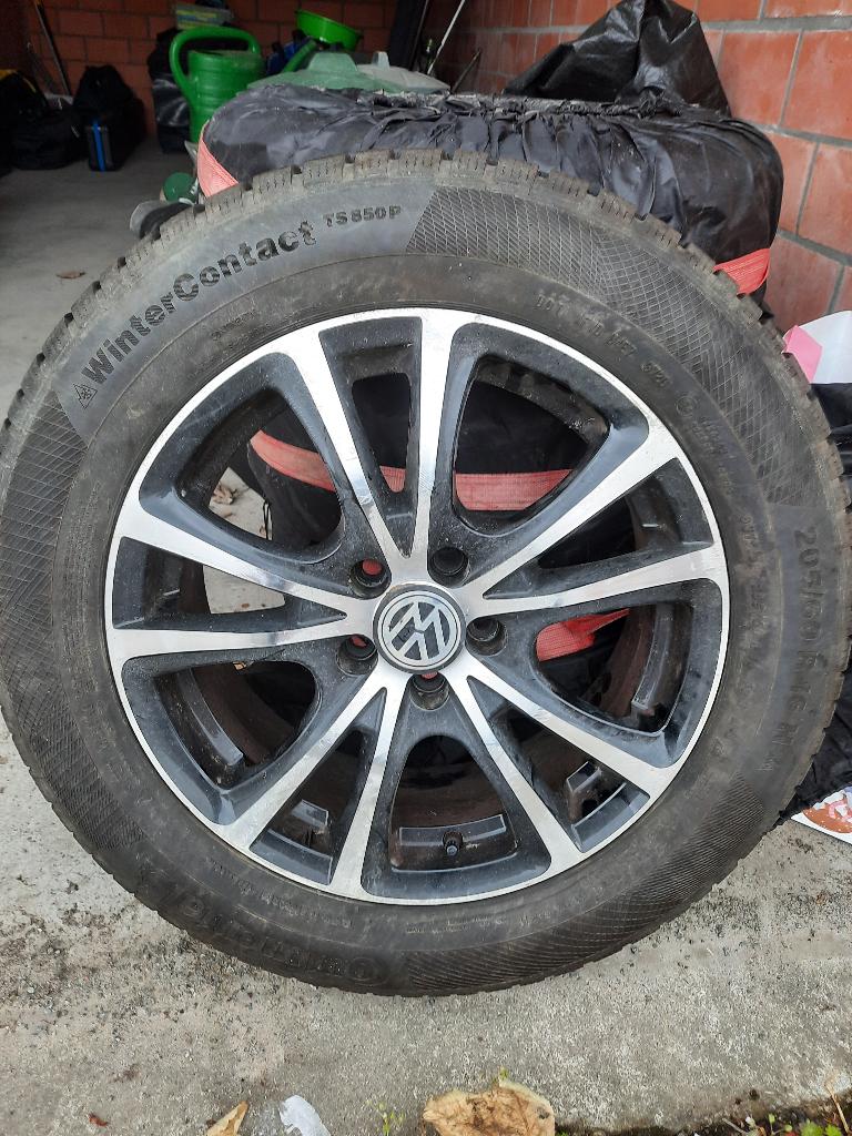 Winterbanden met velgen VW t-cross-VW polo, Autos : Pièces & Accessoires, Pneus & Jantes, Pneus hiver, 16 pouces, Véhicule de tourisme