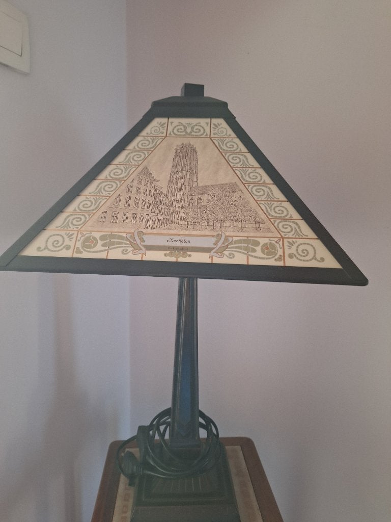 Lamp stad Mechelen met echtheidslabel, Huis en Inrichting, Ophalen, Gebruikt, Klassierk, E27 (groot)