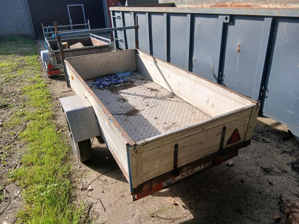 2 aanhangwagens te koop, Ophalen
