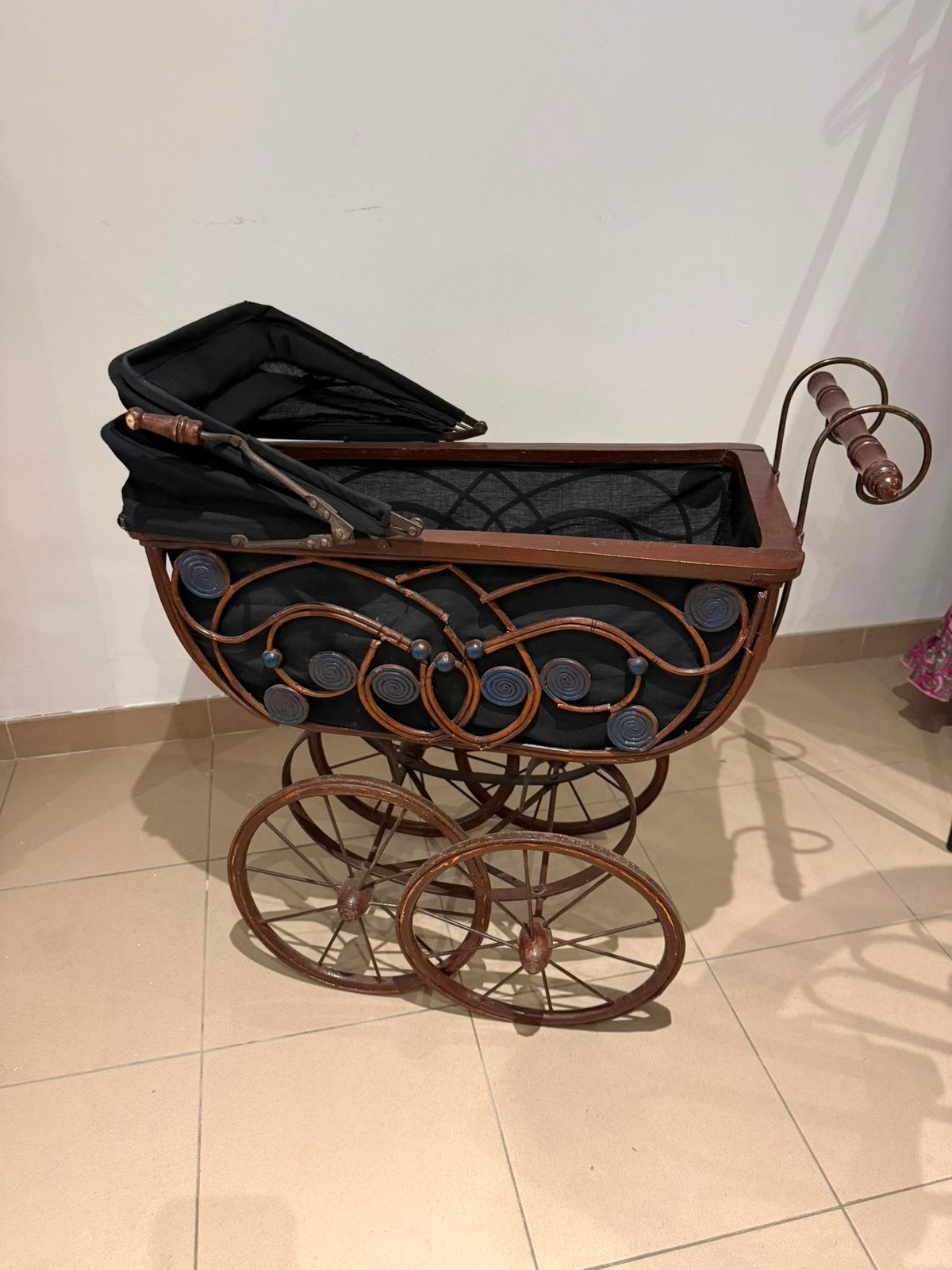 Vintage rolwagen voor baby’s, Ophalen, Zo goed als nieuw