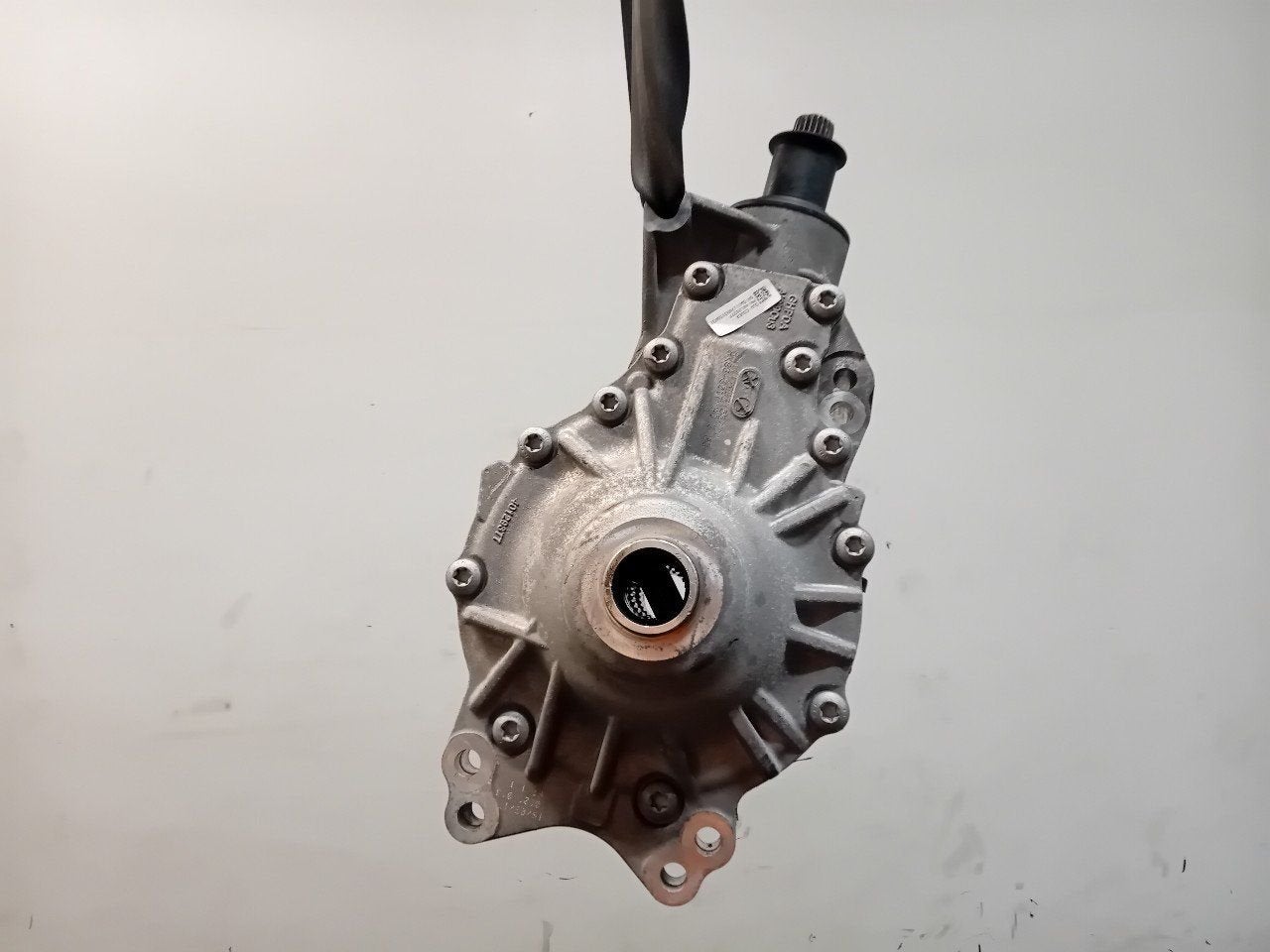 Cardan voor Jaguar F-Pace, Auto-onderdelen, Onderdelen@venauto.nl, Van der Ven Autorecycling B.V., Gebruikt, Ettenseweg 76, 4706 PB Roosendaal, The Netherlands