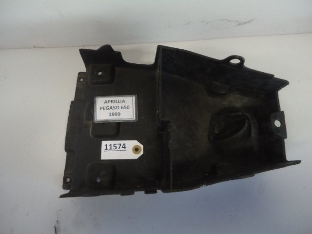 Pegaso 650 1992 - 2005 Aprilia Batterijbak D1-11126, Motos