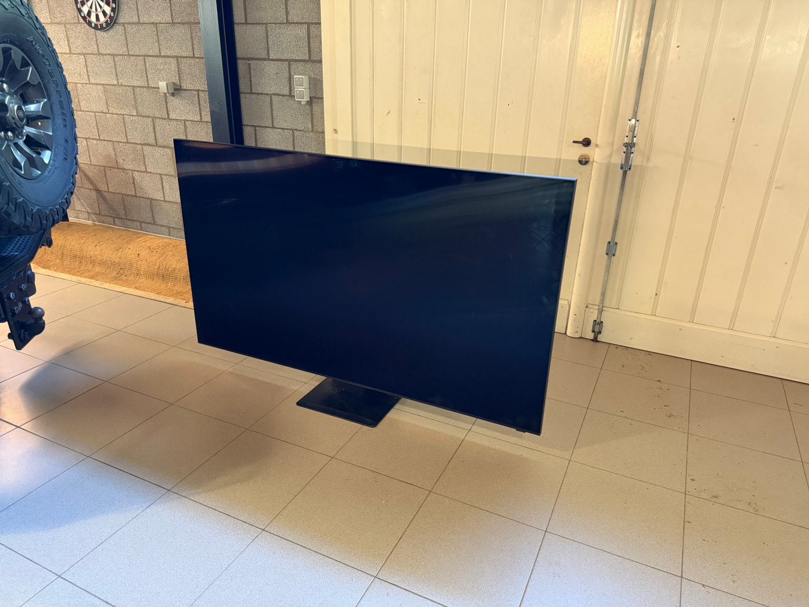 Flatscreen 75inch, Computers en Software, Monitoren, Ophalen, Zo goed als nieuw