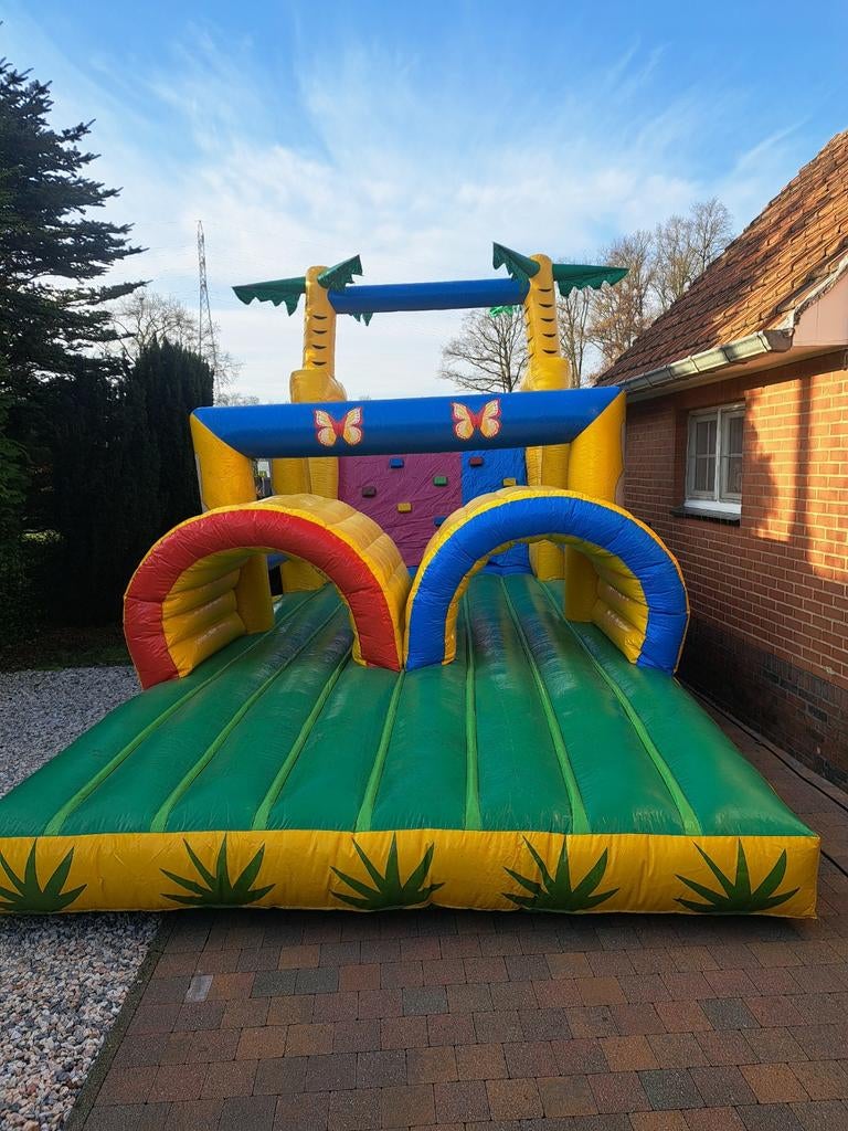 Springkasteel  stormbaan  te koop, Enfants & Bébés, Jouets | Extérieur | Coussins gonflables, Enlèvement