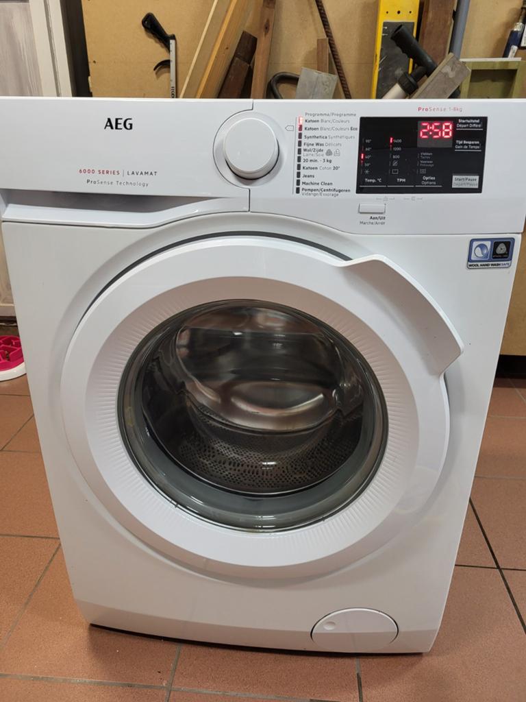 Machine à laver Lavamat ProSense AEG série 6000 — En état de, Electroménager, Lave-linge, Enlèvement