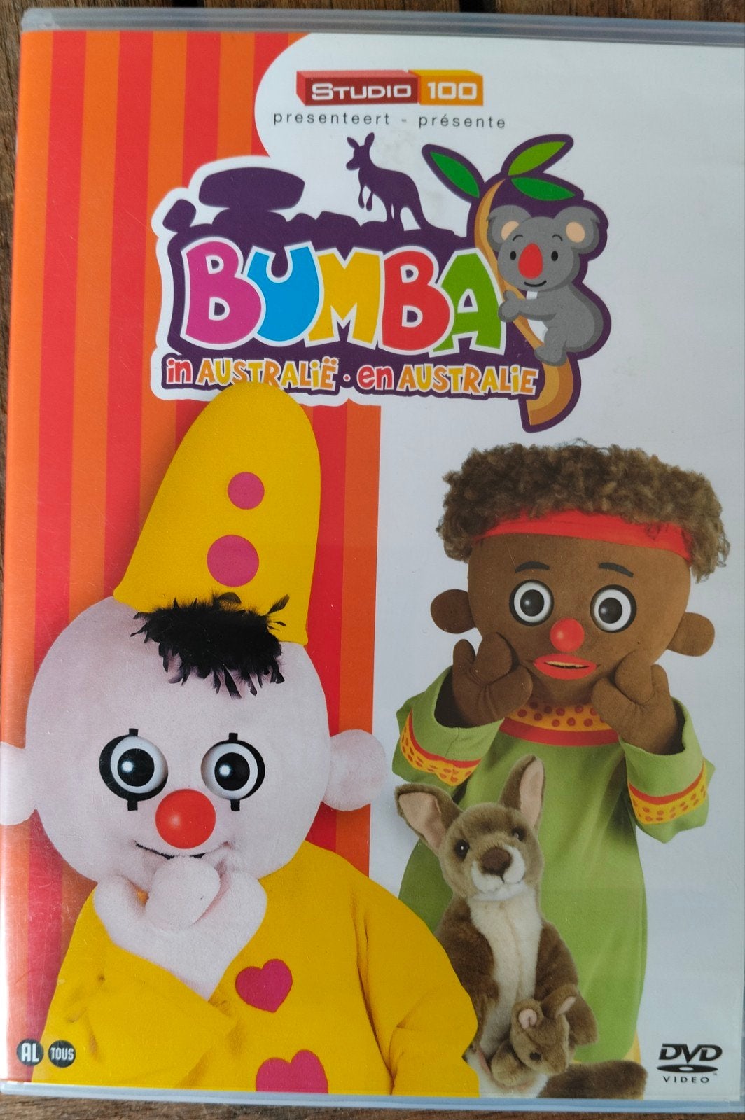 Bumba in Australie, Ophalen