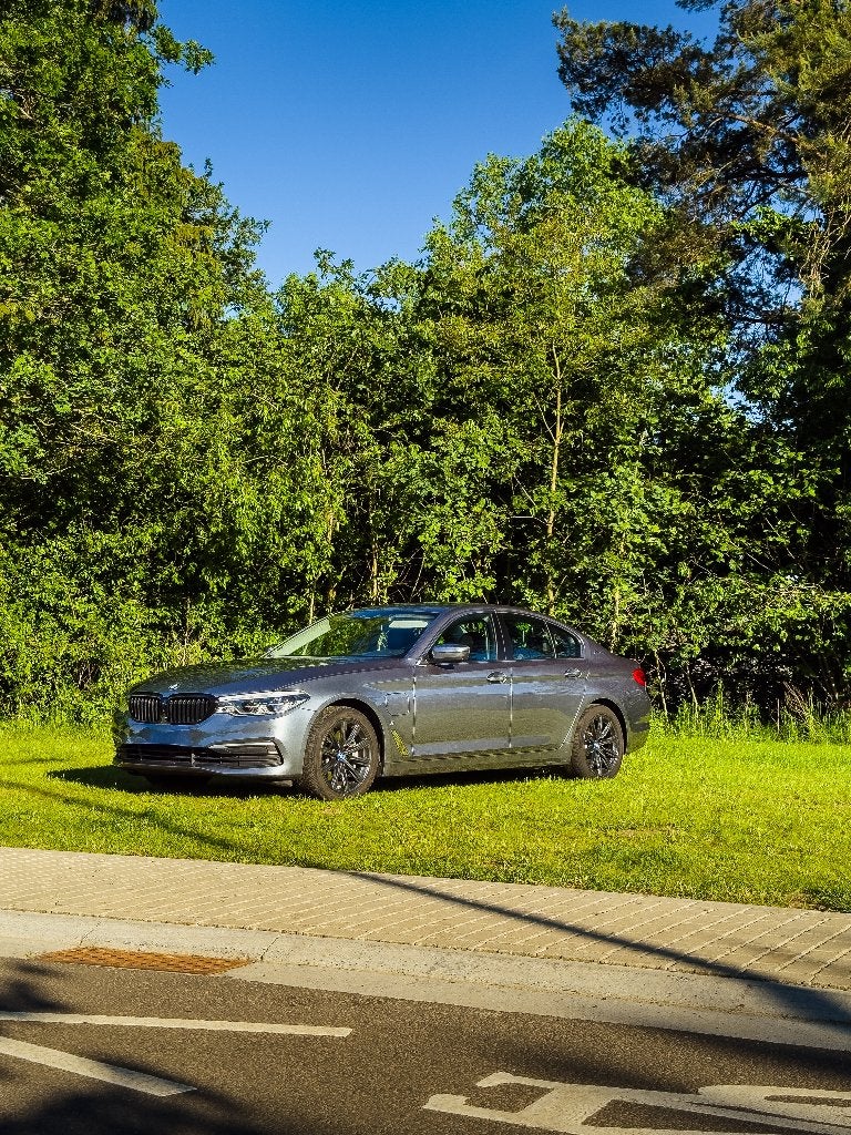BMW 530e iPerformance | HUD | 360 | Leder | 2 sets velgen, Auto's, BMW, Automaat, Achterwielaandrijving, Euro 6, 4 cilinders
