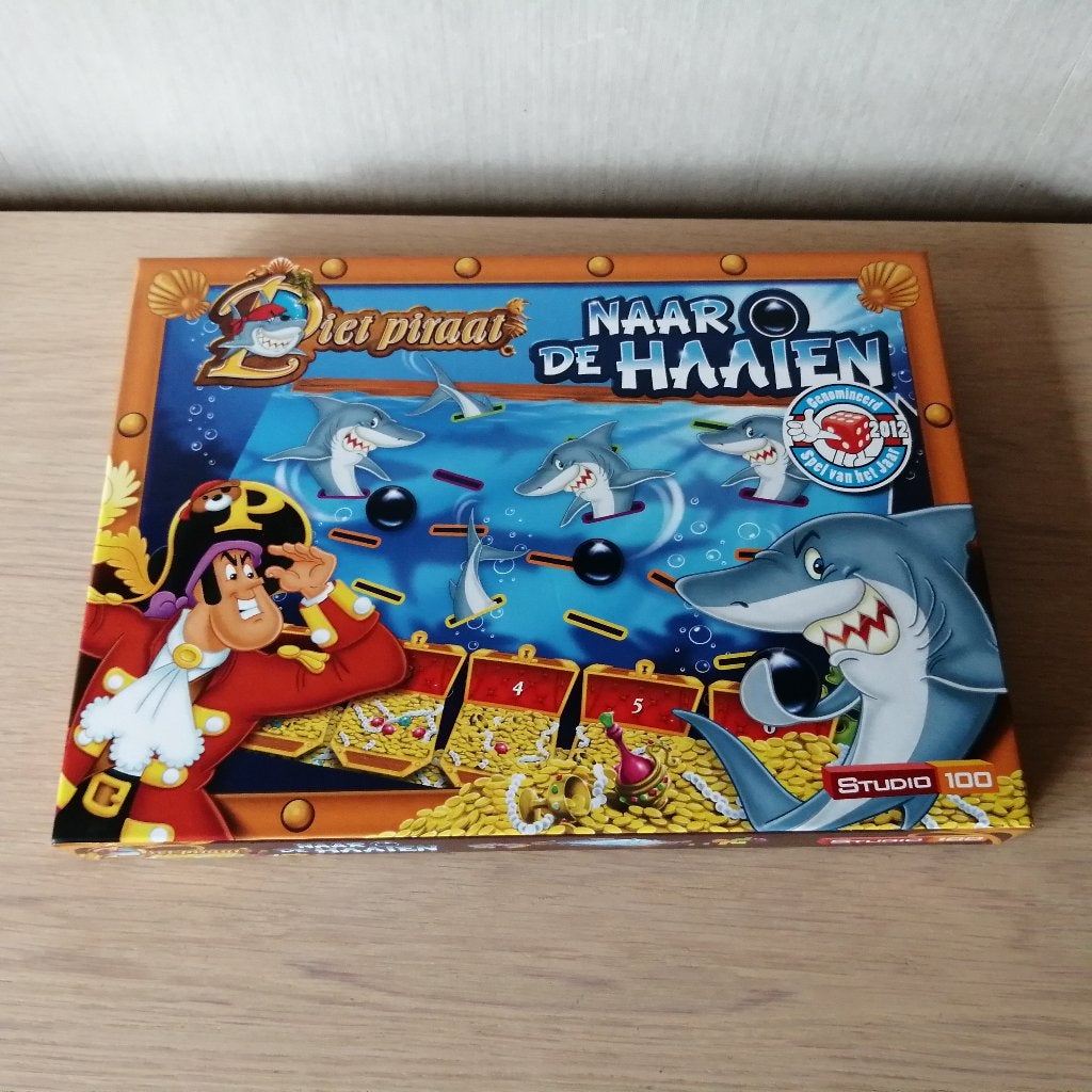 Gezelschapsspel Piet Piraat ; naar de haaien, Een of twee spelers, Ophalen, Zo goed als nieuw