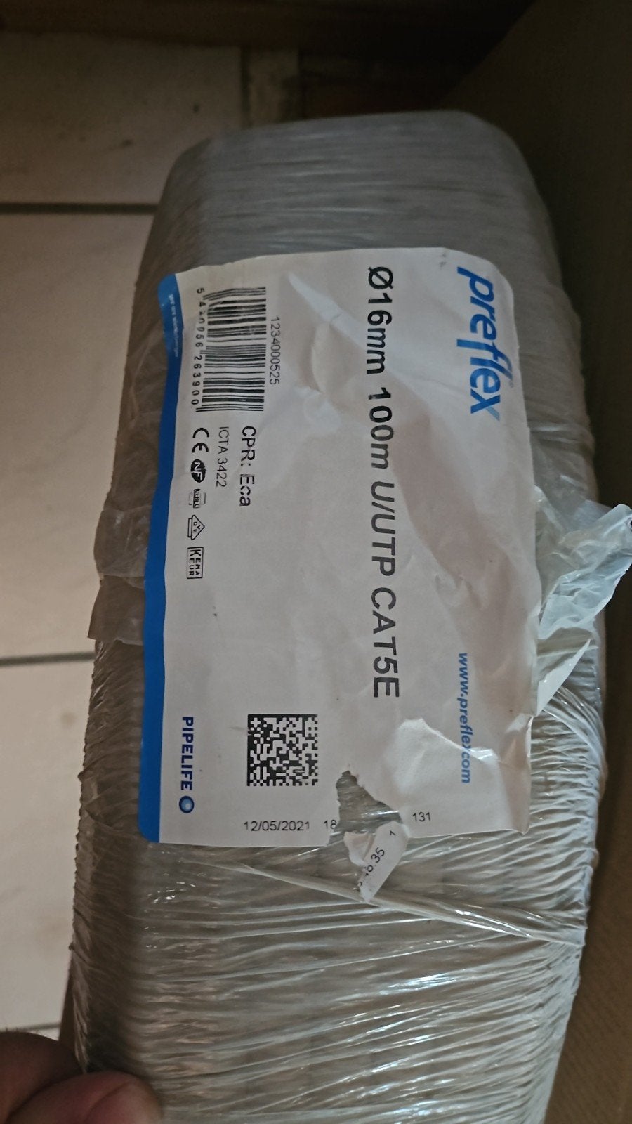 UTP internet kabel cat5e preflex flexibele buis 16mm, Ophalen