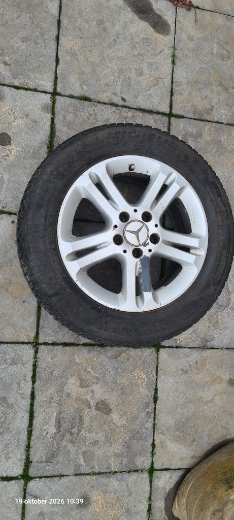 Pneus d'hiver + jantes (99V) Mercedes E200 W211 (225/55R16), Pneus hiver, 16 pouces, Véhicule de tourisme, Enlèvement
