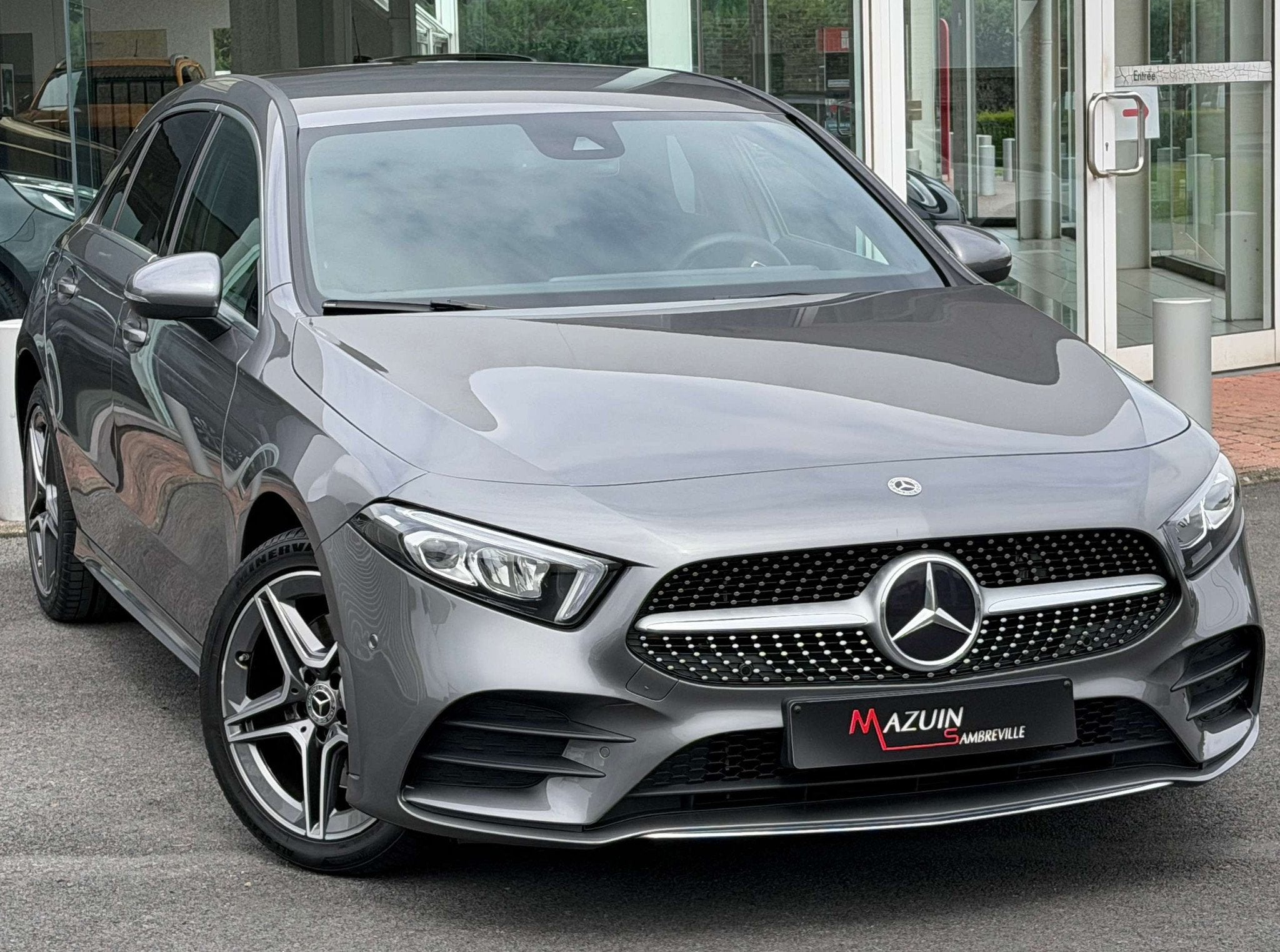 Mercedes-Benz A-Klasse 250 e PHEV * Pack AMG * Caméra * 48., Autos, Achat, Euro 6, Entreprise, Noir