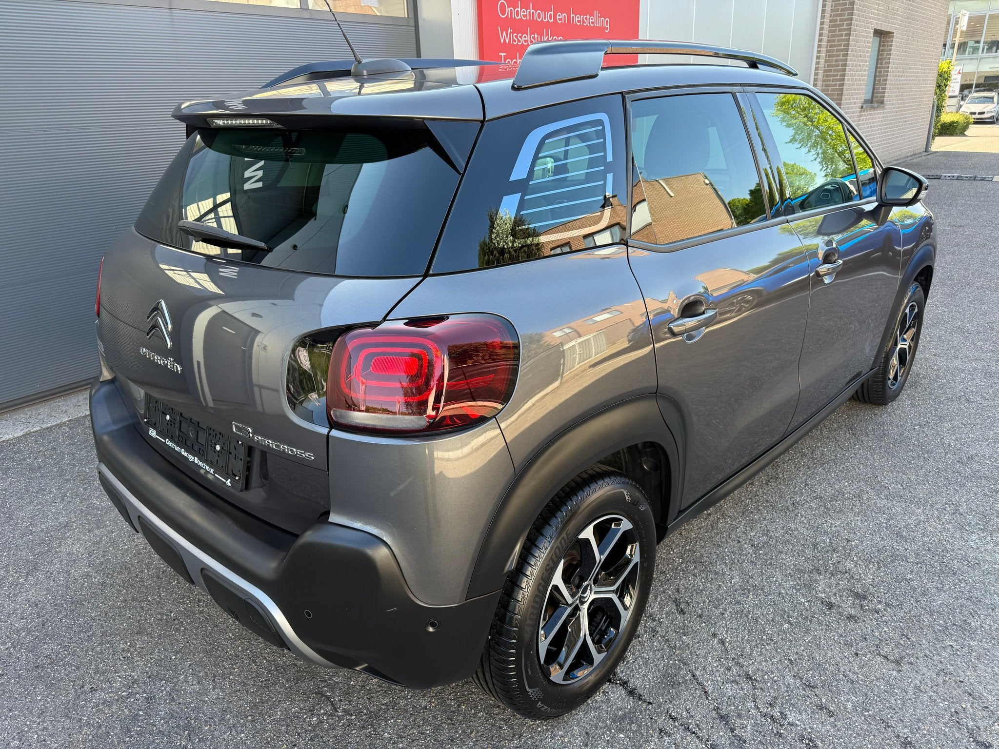 Citroën C3 Aircross 12PureTech 110pk SHINE LEDER FULL OPTIO, Autos, Citroën, Cuir, Argent ou Gris, Achat, Euro 6