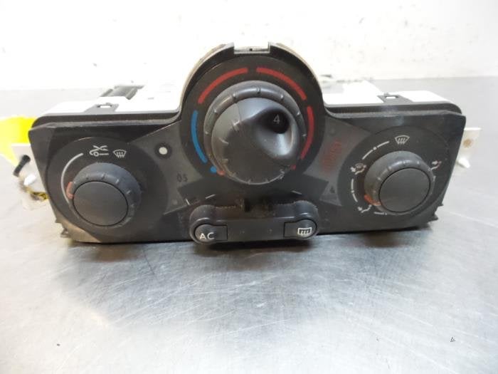 Panneau de commandes chauffage d'un Renault Megane (Megane 2, Renault, -, 3 mois de garantie, Utilisé