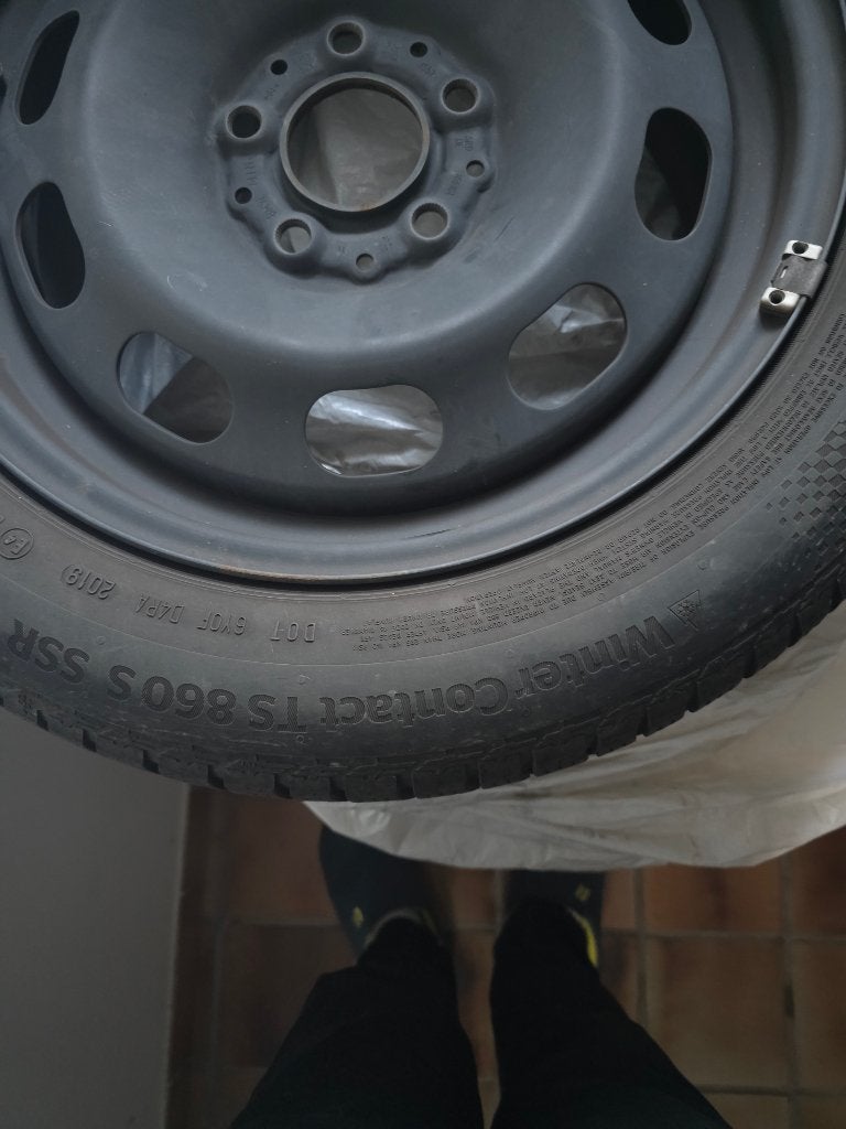 Roues hiver 16 pouces avec pneus Continental winter contact, Autos : Pièces & Accessoires, Pneus hiver, 16 pouces, Véhicule de tourisme
