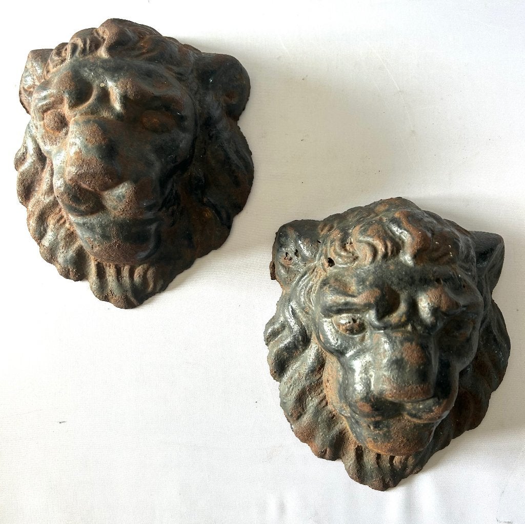 paar oude gietijzeren leeuwenkoppen, Antiek en Kunst, Curiosa en Brocante, Ophalen of Verzenden