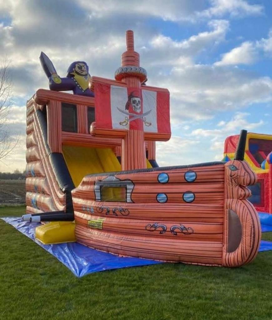 Piratenboot met grote glijbaan als nieuw !, Ophalen, Nieuw
