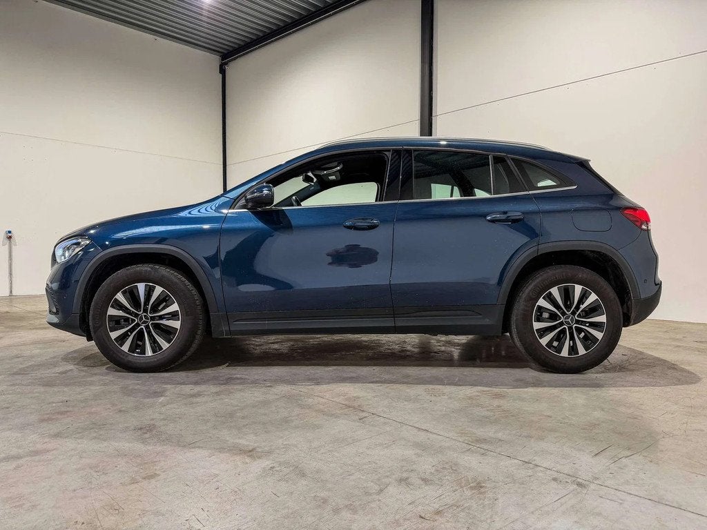 Mercedes-Benz GLA 180 Camera - Navi - Zetelverwarming, 100 kW, 1332 cm³, Achat, Entreprise