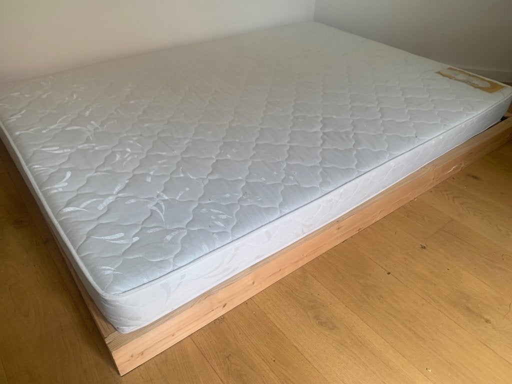 Slaapbank/bed, boxspring en matras. ALLES., Ophalen, Zo goed als nieuw, Tweepersoons, Hout