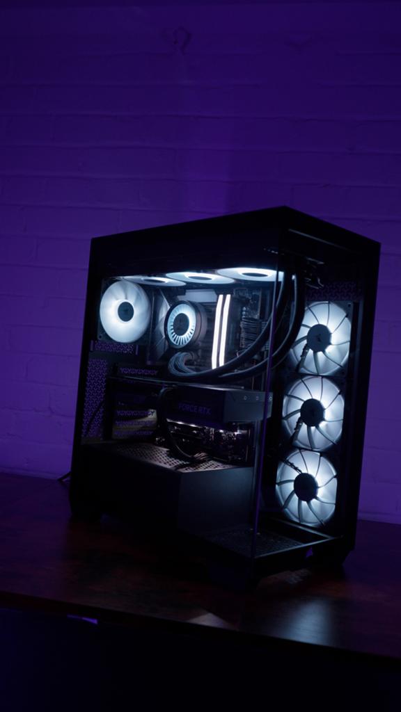 Gaming-pc/High-end/RTX 5080 x Intel ultra 7 265k, Games en Spelcomputers, Games | Pc, Zo goed als nieuw, Ophalen