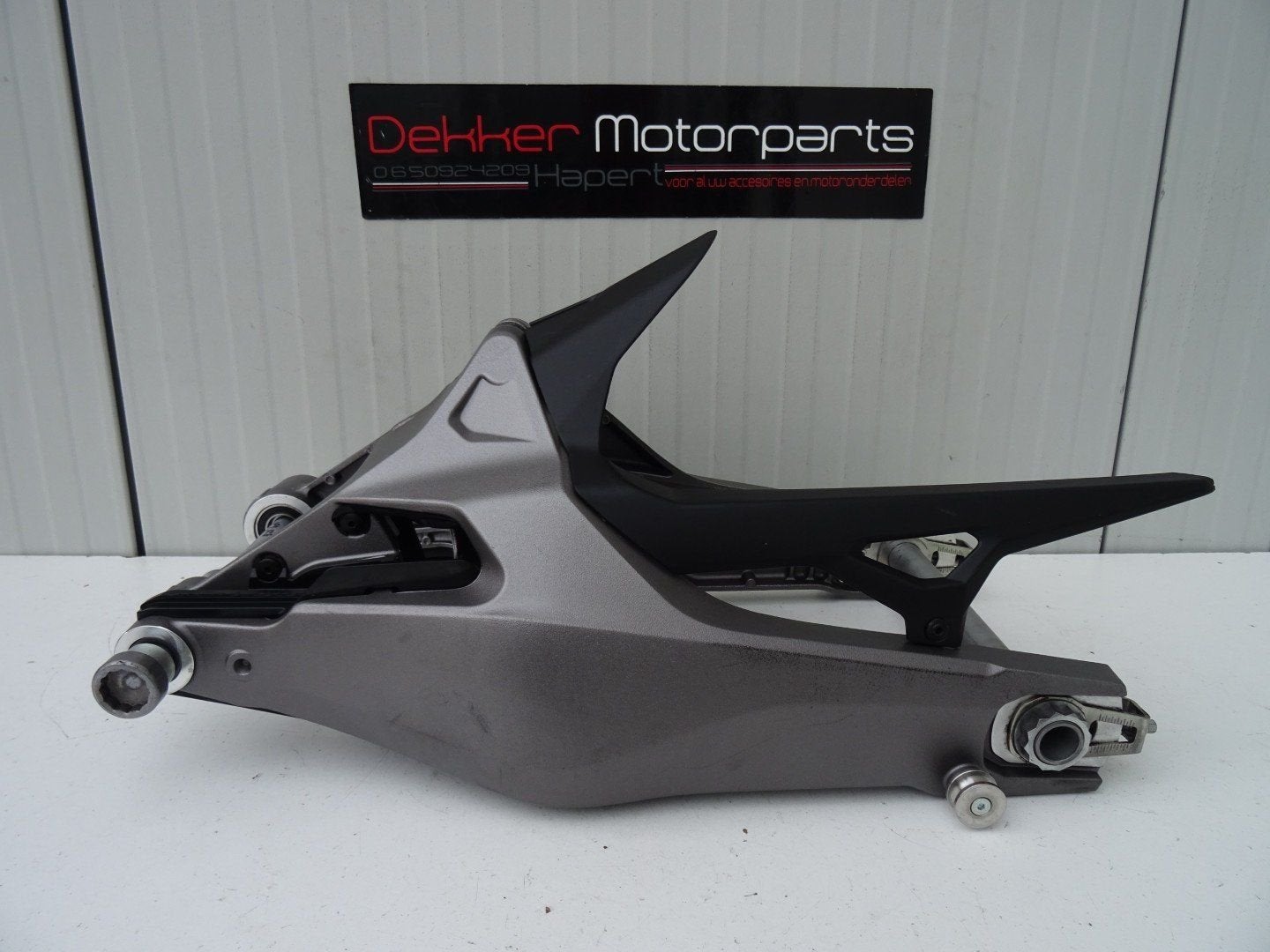 Achterbrug / Swingarm Ducati Monster 821 2018-2019-2020 >, Motoren, Gebruikt, -, -, Ophalen of Verzenden