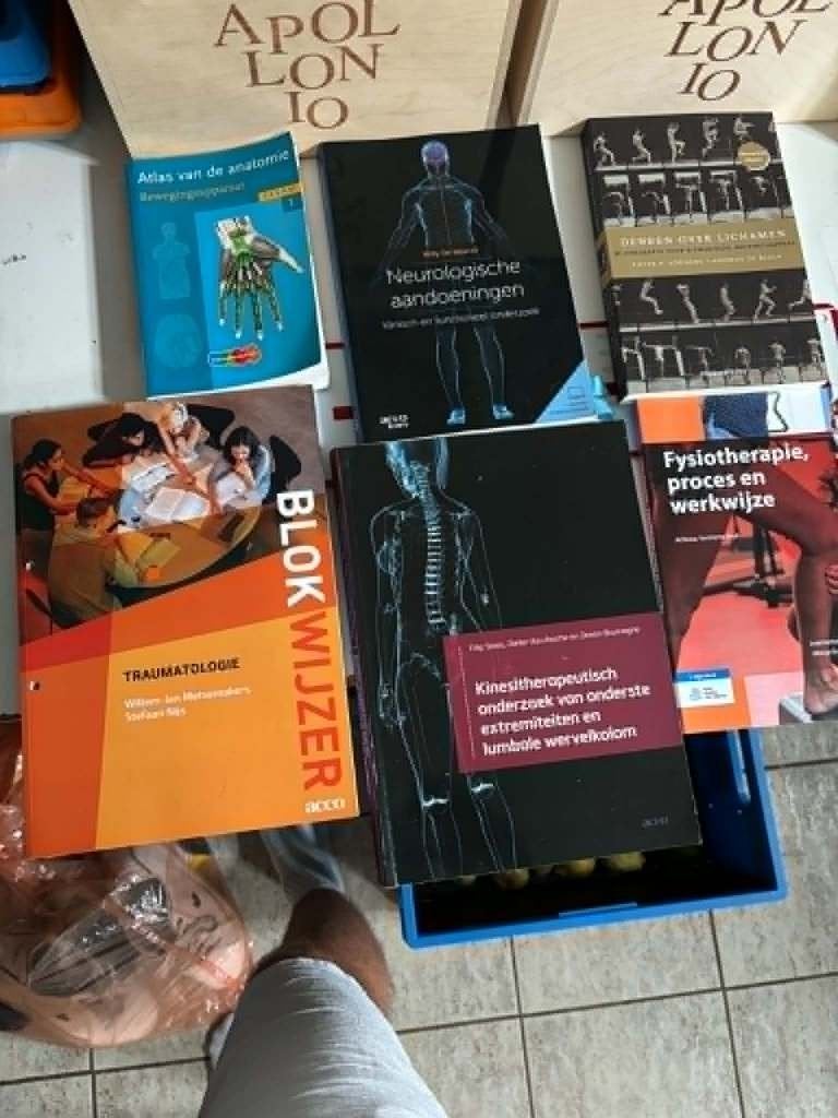 studeer boeken kinesitherapie, Ophalen, Zo goed als nieuw, Diverse auteurs