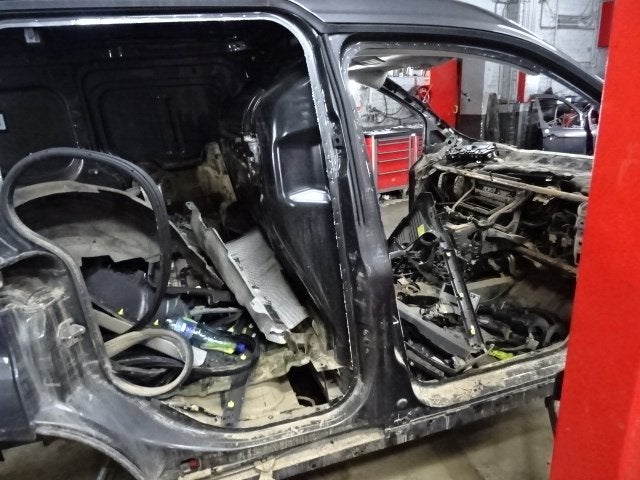 DIVERS MONTANT PORTE C D Ford Transit Connect (PJ2), Mevr. I. Hauben, Rue de l'Espoir 34 34
4030  GRIVEGNÉE, BE, Info@Collignon.be