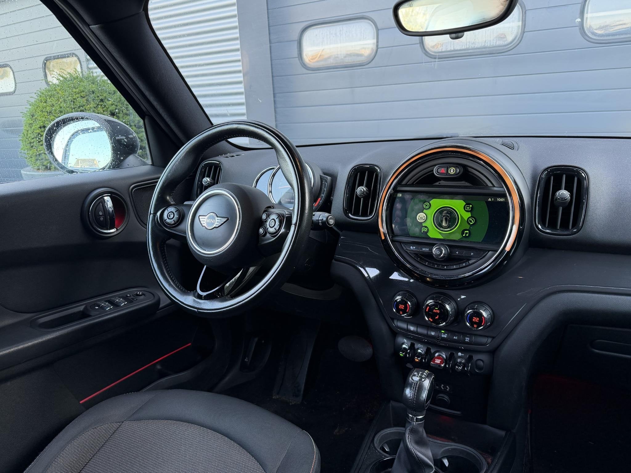 MINI Countryman 1.5 Cooper Pepper | Navigatie | Parkeersenso, Auto's, Gebruikt, Countryman, 715 kg, 136 pk