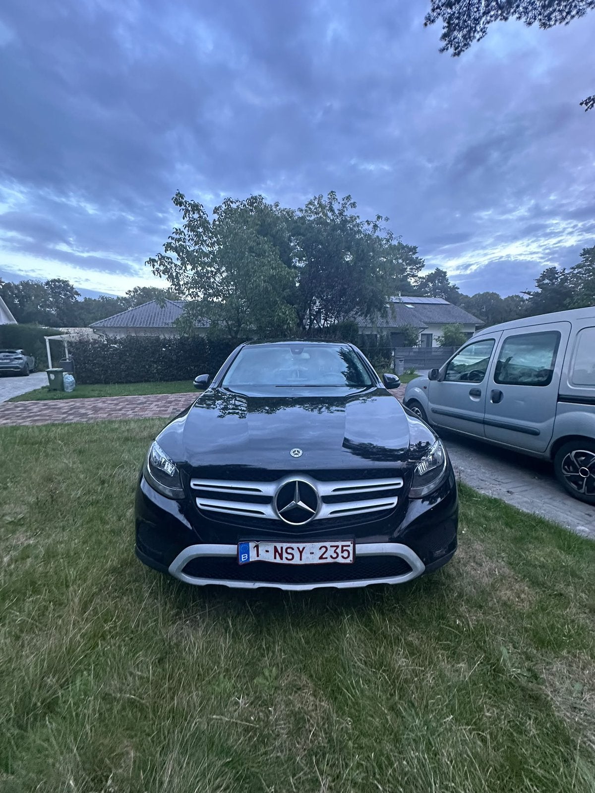 Mercedes-Benz glc 2019, Automaat, Stof, Zwart, Emergency brake assist