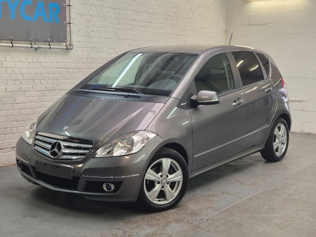 Mercedes A160 Autom. Euro5 benzine-93000km-Topstaat-Garantie, Auto's, Automaat, Monovolume, 1498 cc, 4 cilinders