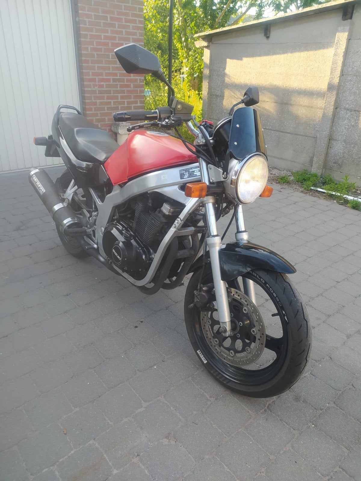 Suzuki gs500 e, Ophalen